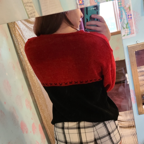 Sweater - Picture 2 of 5